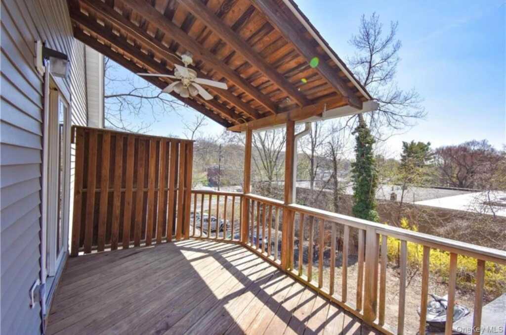 85 Grand Avenue, Pearl River, NY 10965 - Photo 4 of 31