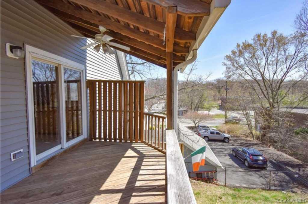 85 Grand Avenue, Pearl River, NY 10965 - Photo 6 of 31