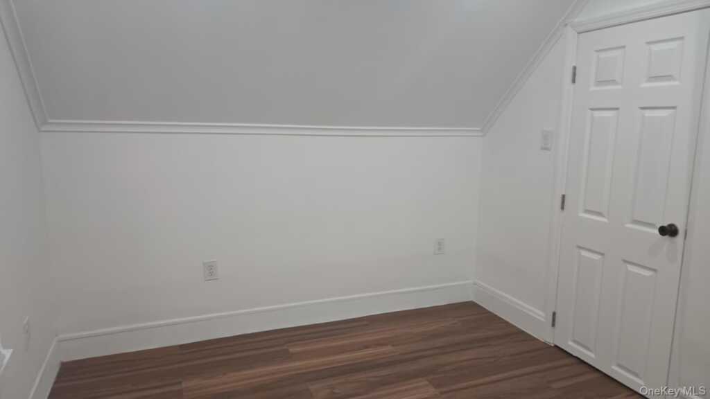 222 Lockwood Avenue, New Rochelle, NY 10801 - Photo 5 of 8