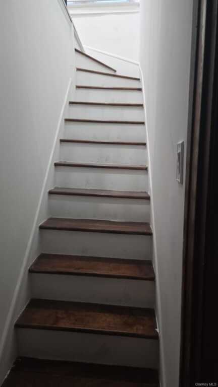 222 Lockwood Avenue, New Rochelle, NY 10801 - Photo 6 of 8