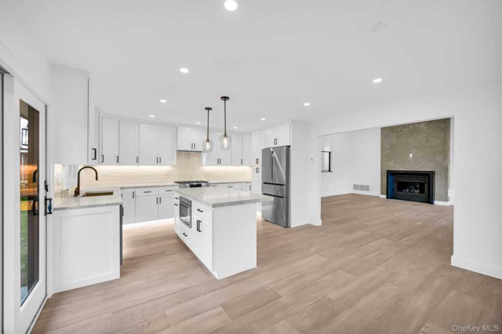 82 Seton Drive, New Rochelle, NY 10804 - Photo 12 of 50