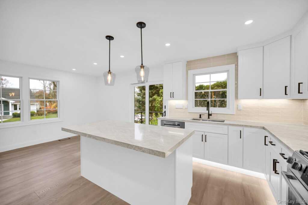 82 Seton Drive, New Rochelle, NY 10804 - Photo 17 of 50