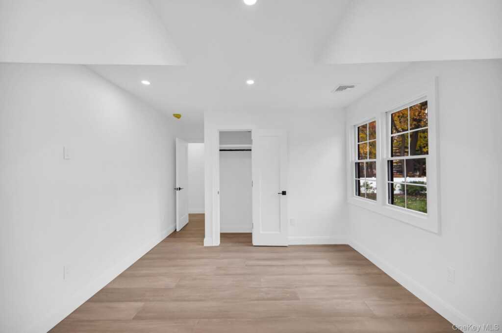 82 Seton Drive, New Rochelle, NY 10804 - Photo 28 of 50