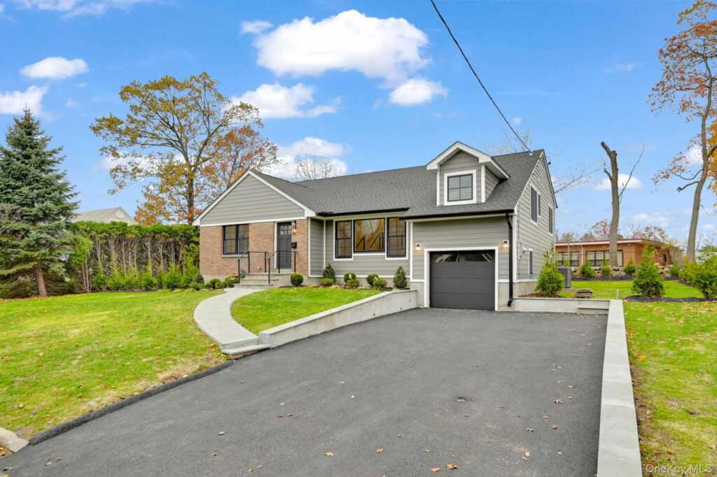 82 Seton Drive, New Rochelle, NY 10804 - Photo 3 of 50