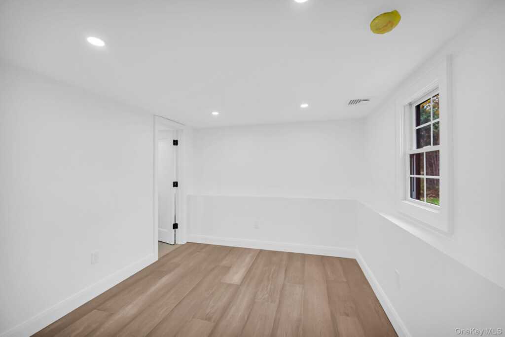 82 Seton Drive, New Rochelle, NY 10804 - Photo 38 of 50