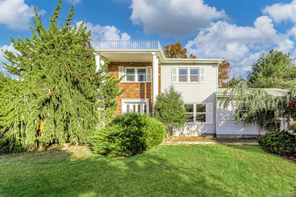 20 Lafayette Drive, New City, NY 10956 - Photo 2 of 35