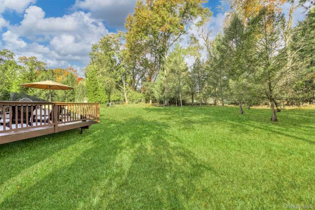 20 Lafayette Drive, New City, NY 10956 - Photo 28 of 35