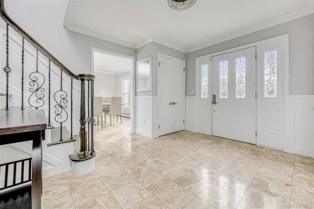 20 Lafayette Drive, New City, NY 10956 - Photo 5 of 35