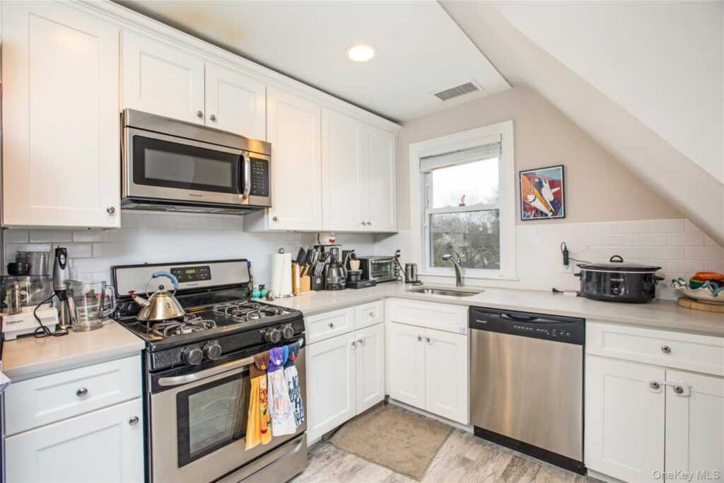 199 Purchase Street, Unit #2, Rye, NY 10580 - Photo 8 of 14