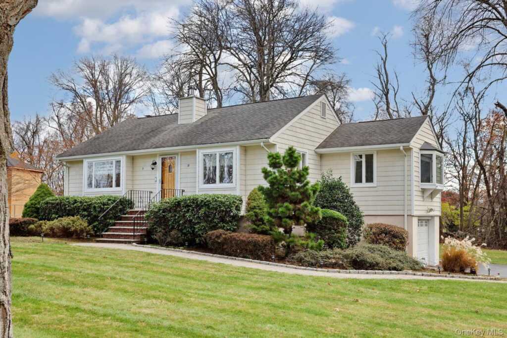 19 Augur Road, Suffern, NY 10901