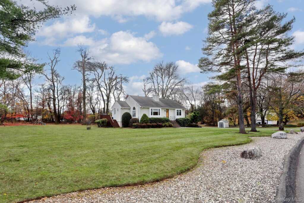 19 Augur Road, Suffern, NY 10901 - Photo 25 of 35