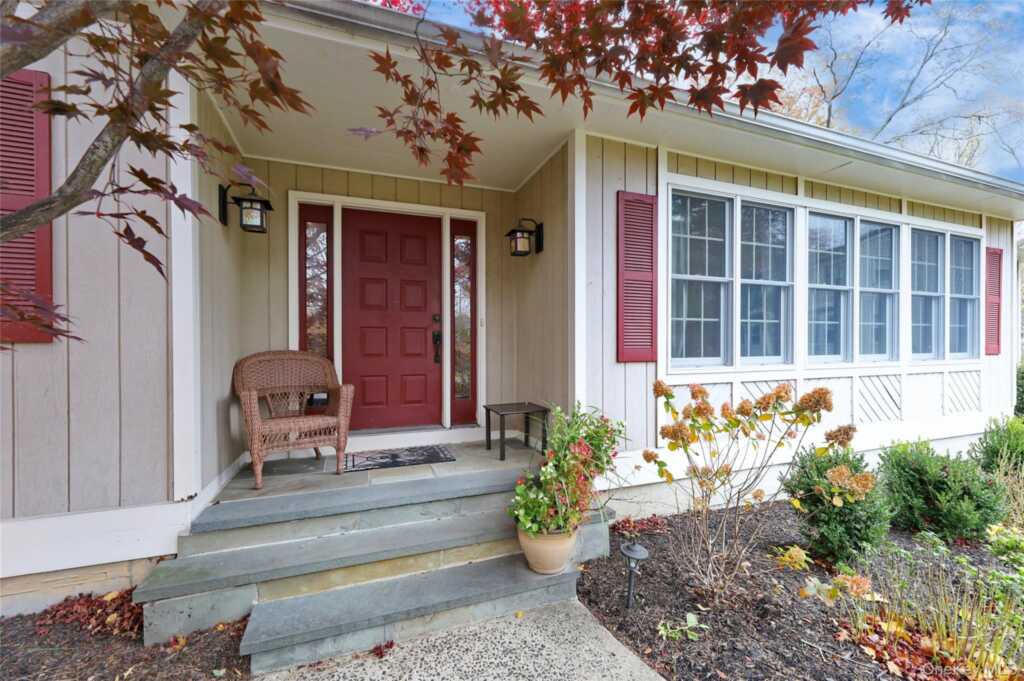 23 Hallmark Drive, New City, NY 10956 - Photo 2 of 39