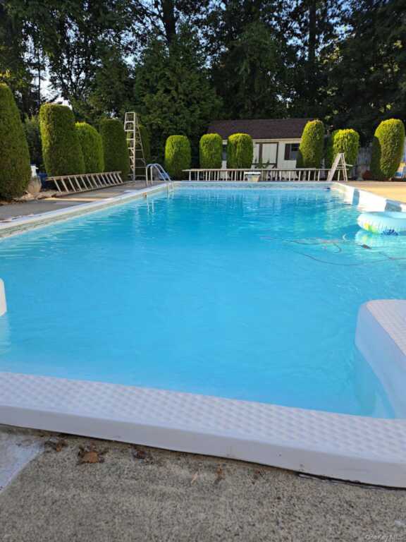 10 Cottage Avenue, Nanuet, NY 10954 - Photo 2 of 23