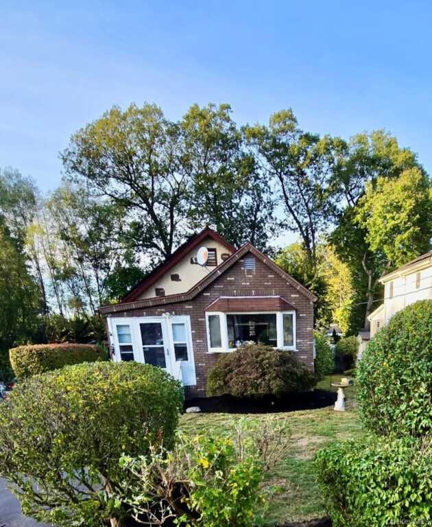 10 Cottage Avenue, Nanuet, NY 10954 - Photo 8 of 23