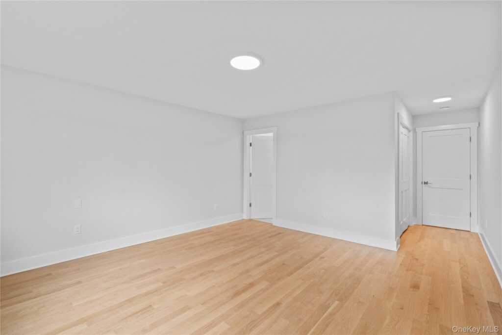 567 King Street, Rye, NY 10573 - Photo 23 of 37