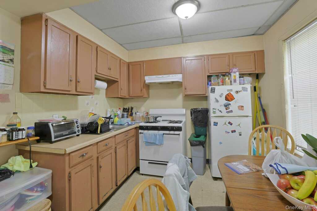 91 Ferris Avenue, White Plains, NY 10603 - Photo 5 of 10