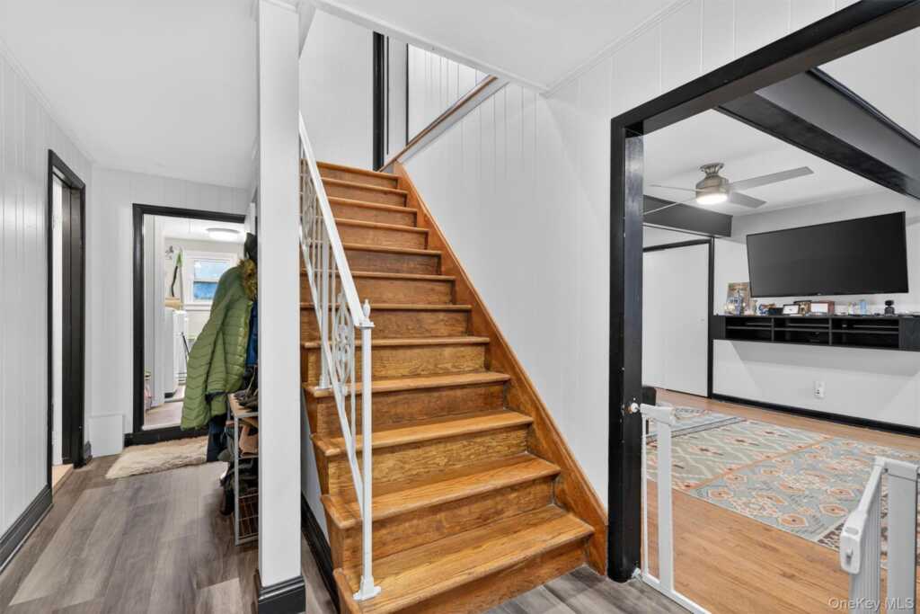 161 Wayne Avenue, Stony Point, NY 10980 - Photo 4 of 26