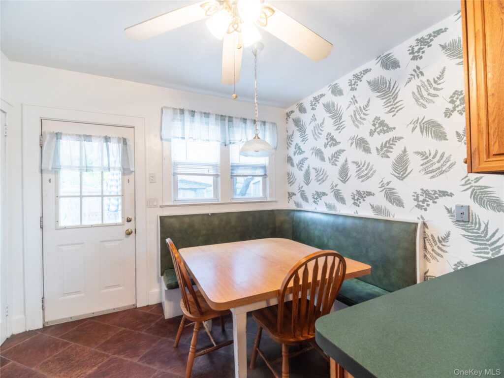 22 Breckenridge Avenue, Rye, NY 10573 - Photo 7 of 20