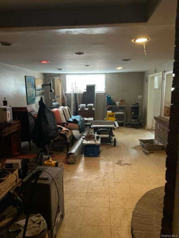 41 Rockingchair Road, White Plains, NY 10607 - Photo 11 of 15