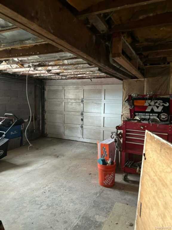 41 Rockingchair Road, White Plains, NY 10607 - Photo 4 of 15