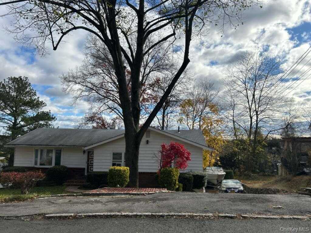 41 Rockingchair Road, White Plains, NY 10607 - Photo 7 of 15