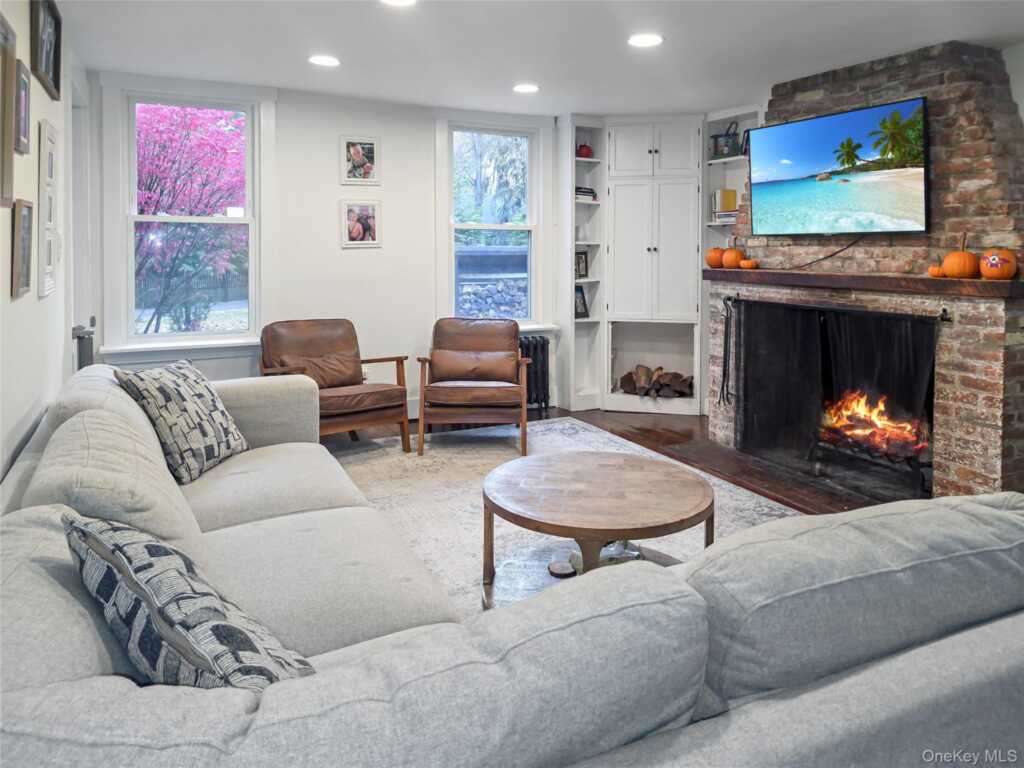 269 Old Route 304, New City, NY 10956 - Photo 2 of 20