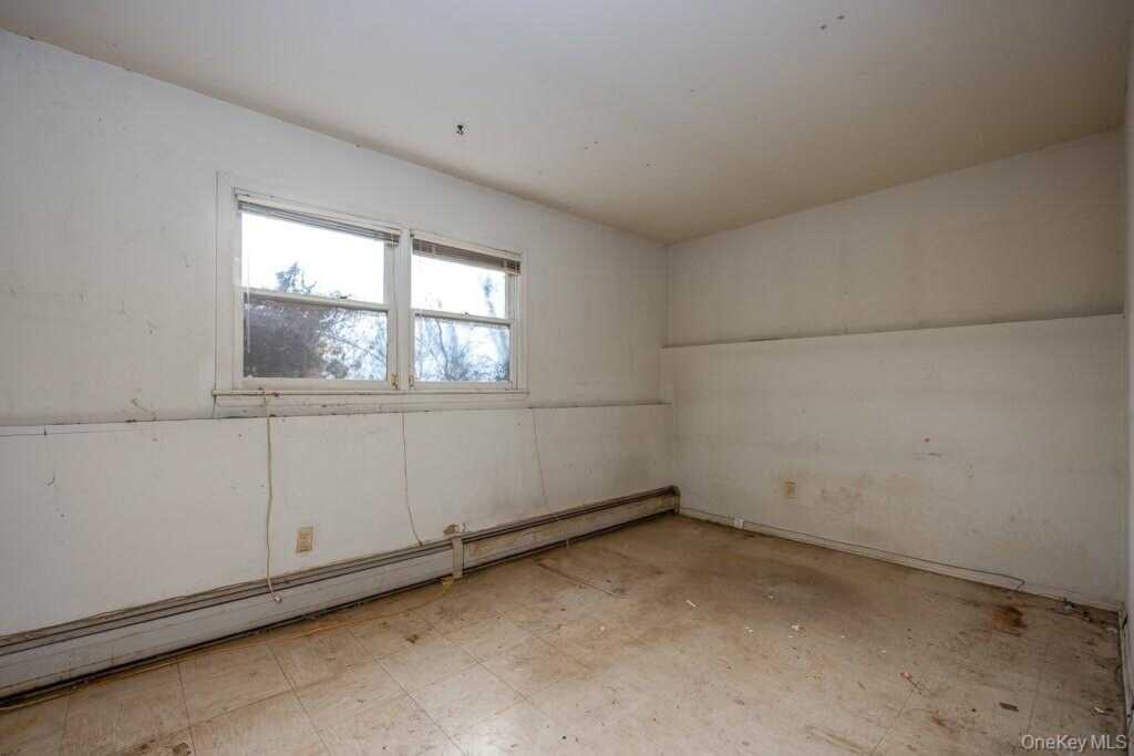 2 Deborah Lane, Valley Cottage, NY 10989 - Photo 15 of 20