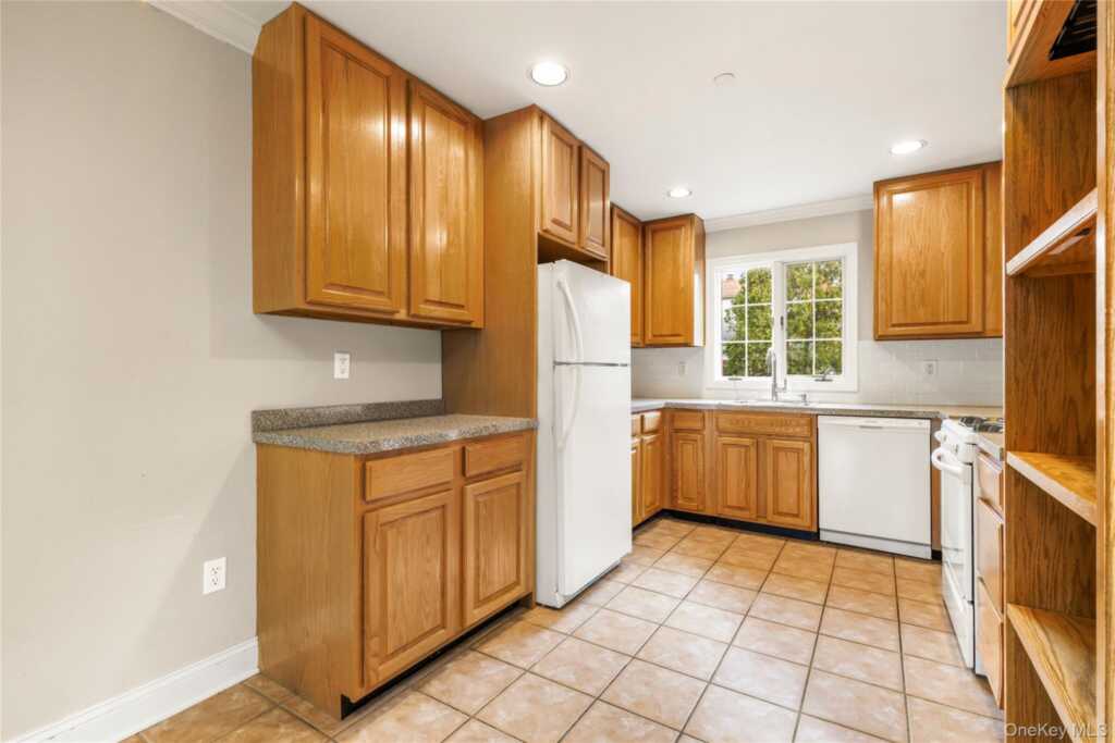 2 Goldwin Street, Unit #1, Rye, NY 10580 - Photo 5 of 18