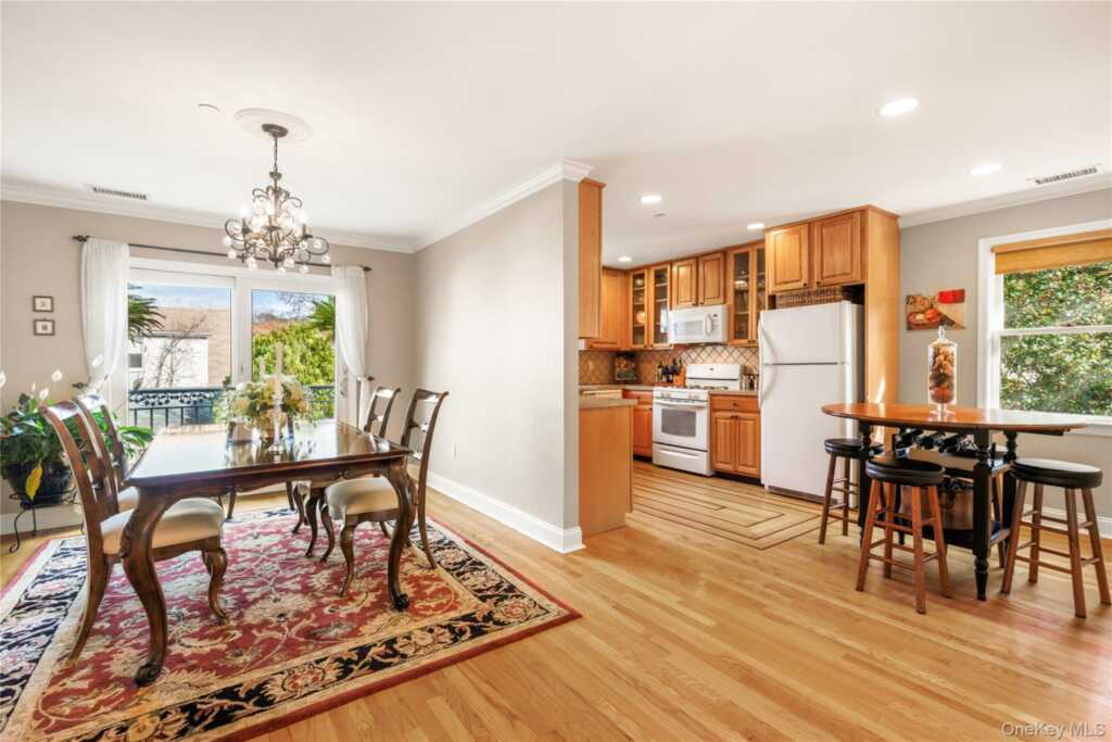 2 Goldwin Street, Unit #2, Rye, NY 10580 - Photo 5 of 28