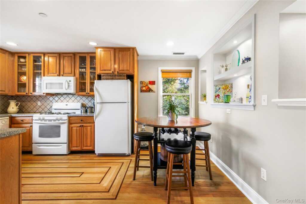 2 Goldwin Street, Unit #2, Rye, NY 10580 - Photo 7 of 28