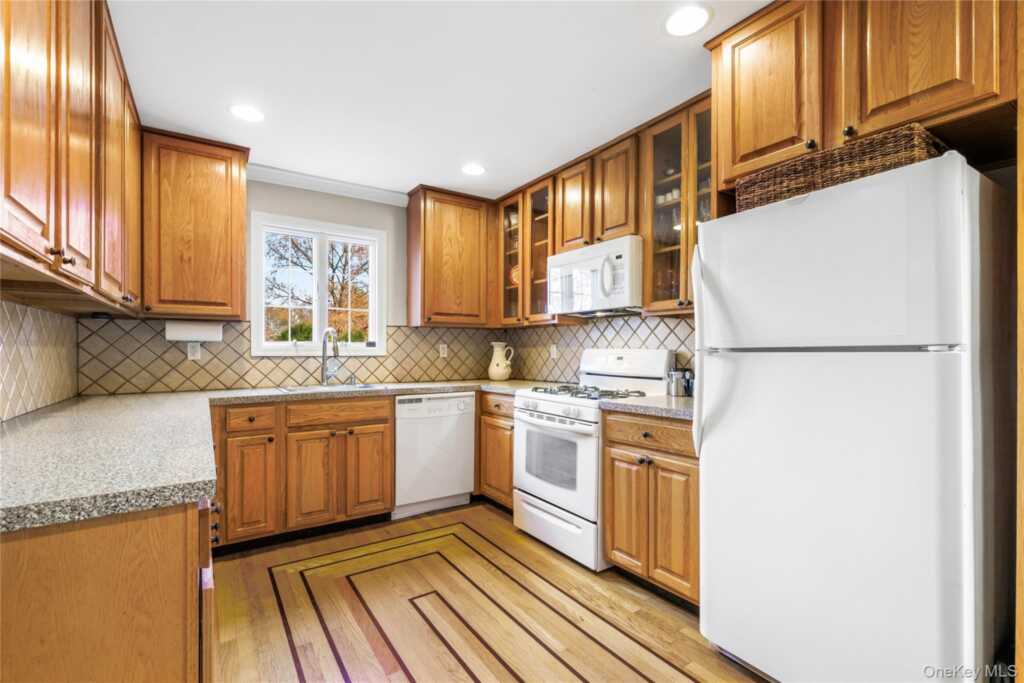 2 Goldwin Street, Unit #2, Rye, NY 10580 - Photo 9 of 28