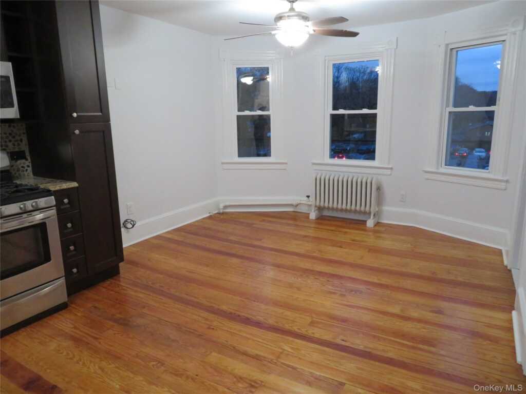 3 Magnolia Street, Pearl River, NY 10965 - Photo 4 of 15