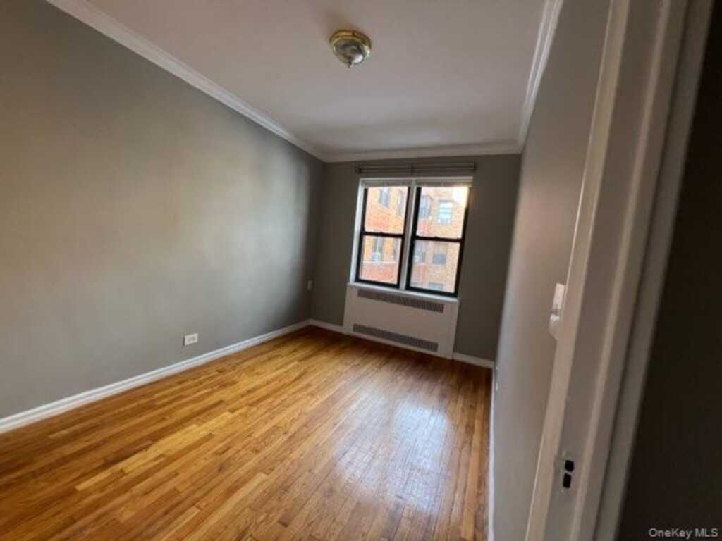 2 Greenridge Avenue, Unit #2E, White Plains, NY 10605 - Photo 10 of 30