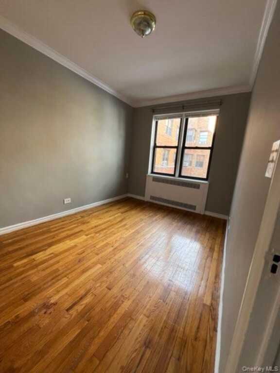 2 Greenridge Avenue, Unit #2E, White Plains, NY 10605 - Photo 11 of 30