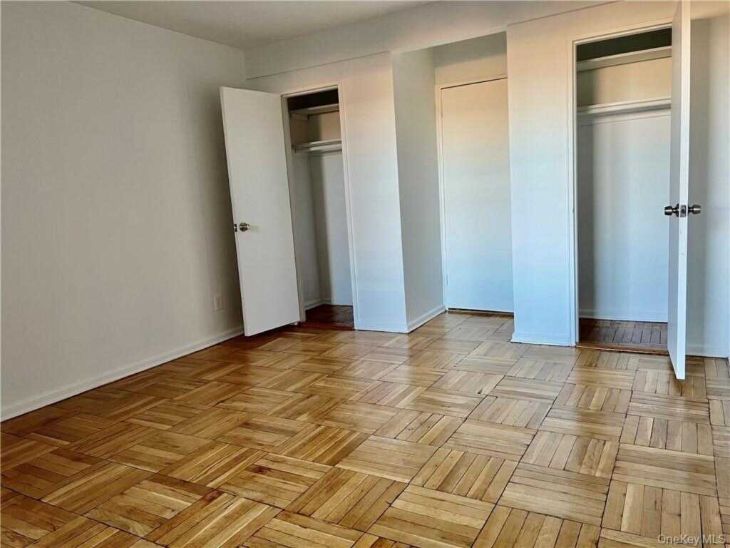 4 Windsor Terrace, Unit #1E, White Plains, NY 10601 - Photo 16 of 27