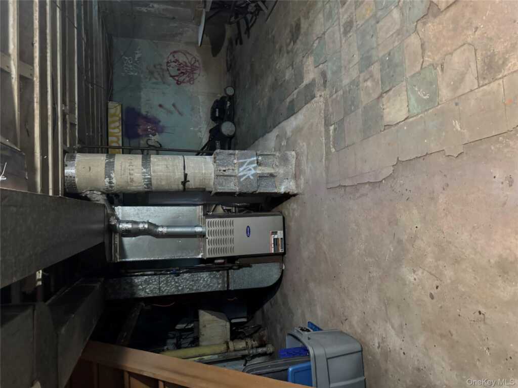 98 Clinton Avenue, New Rochelle, NY 10801 - Photo 7 of 13