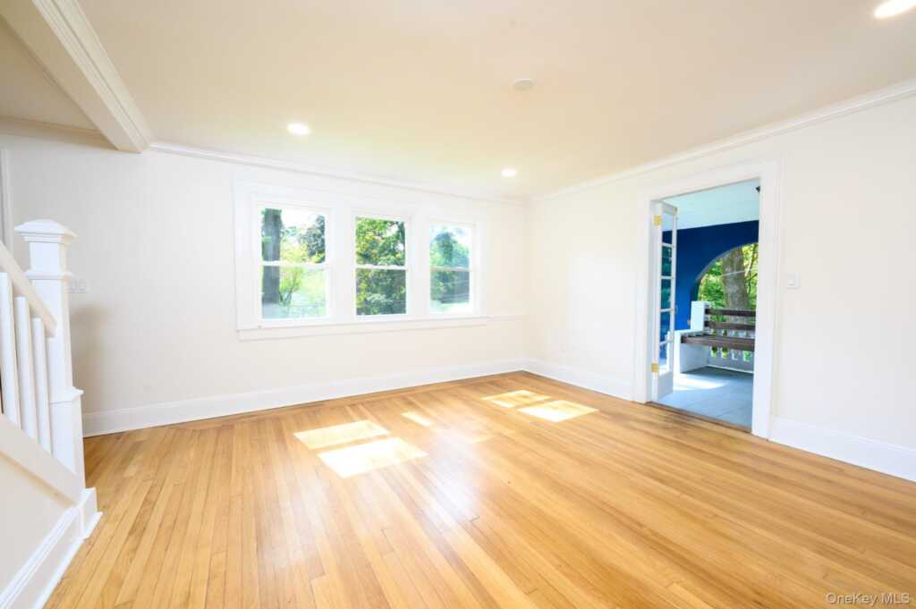 15 Ranger Place, New Rochelle, NY 10804 - Photo 14 of 44