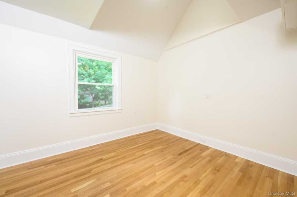 15 Ranger Place, New Rochelle, NY 10804 - Photo 18 of 44