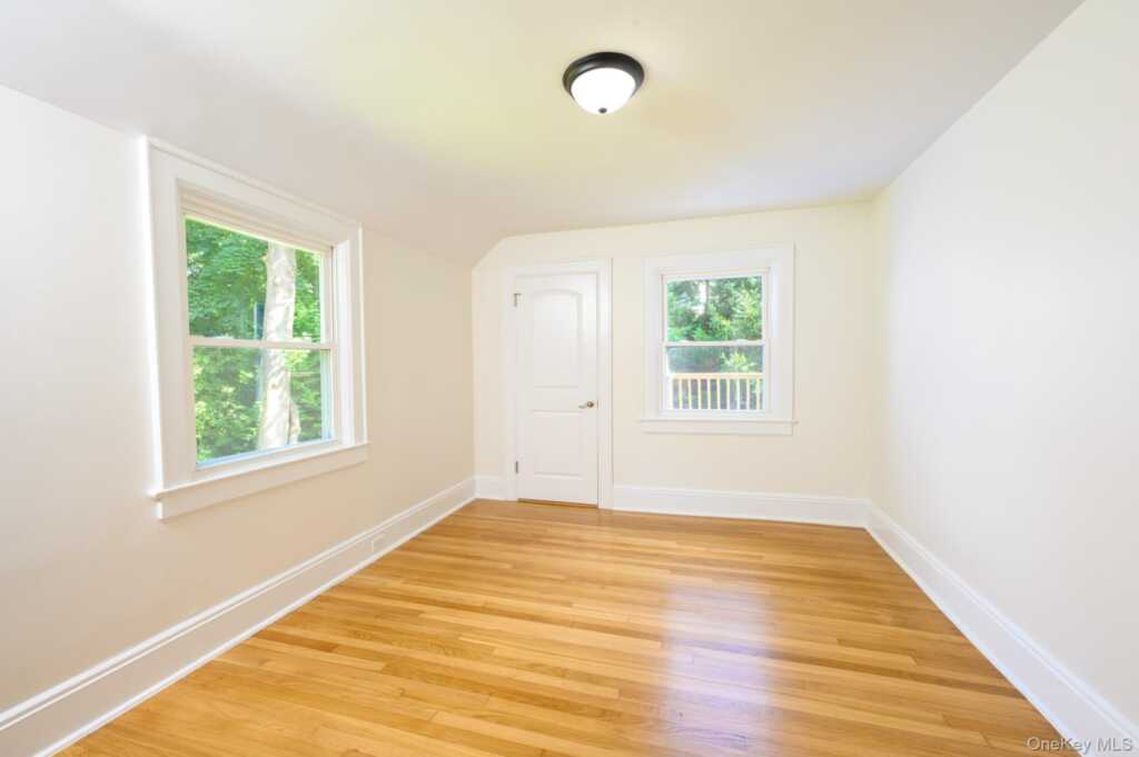 15 Ranger Place, New Rochelle, NY 10804 - Photo 30 of 44