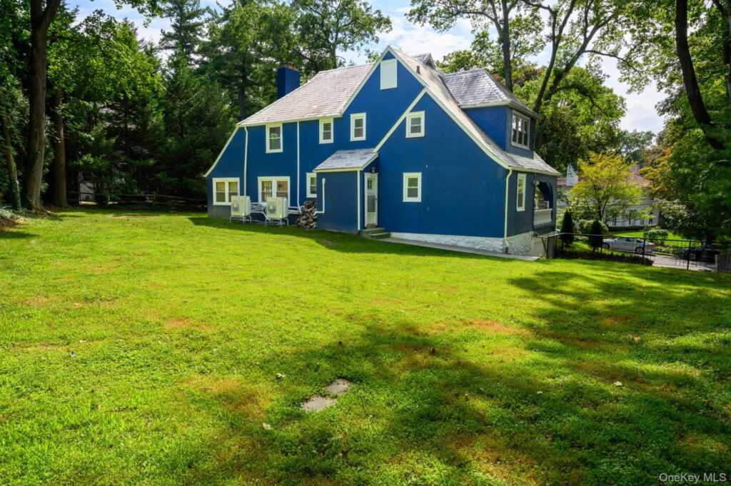 15 Ranger Place, New Rochelle, NY 10804 - Photo 41 of 44