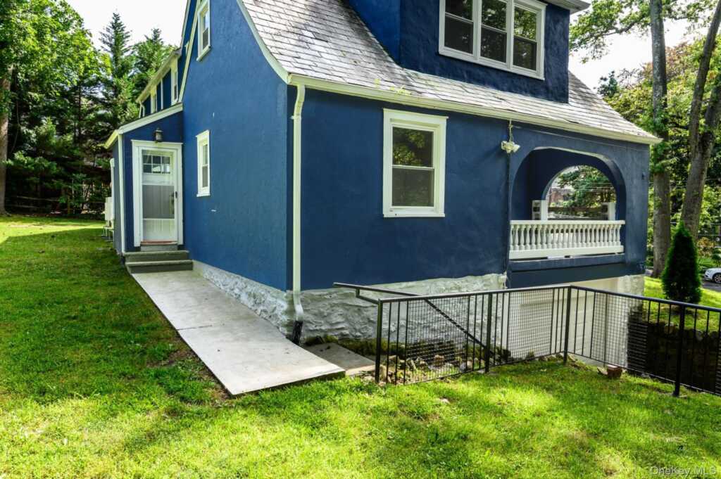 15 Ranger Place, New Rochelle, NY 10804 - Photo 42 of 44