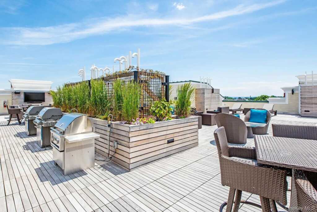 201 Willett Avenue, Unit #222, Rye, NY 10573 - Photo 17 of 29