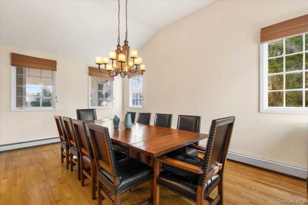 60 Haviland Lane, White Plains, NY 10605 - Photo 10 of 38