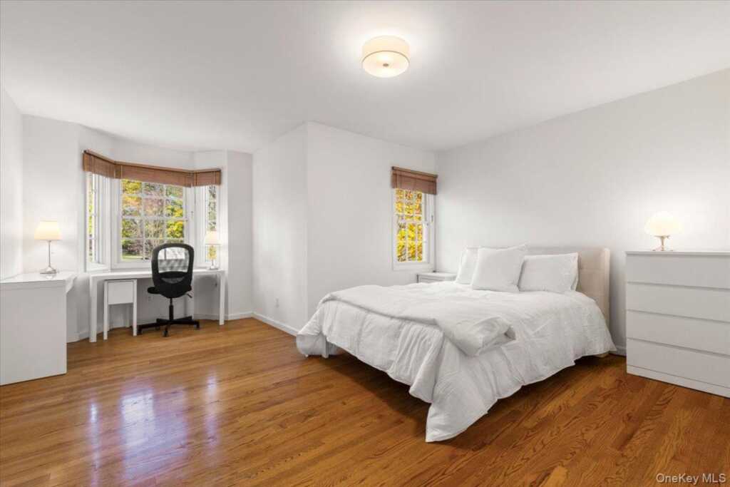 60 Haviland Lane, White Plains, NY 10605 - Photo 14 of 38