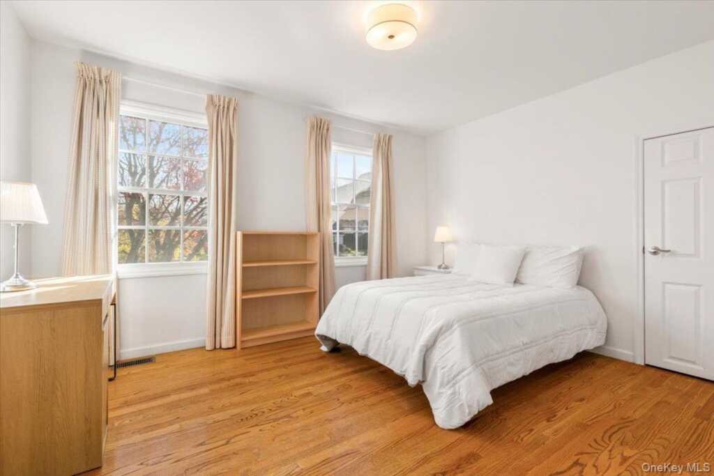 60 Haviland Lane, White Plains, NY 10605 - Photo 17 of 38