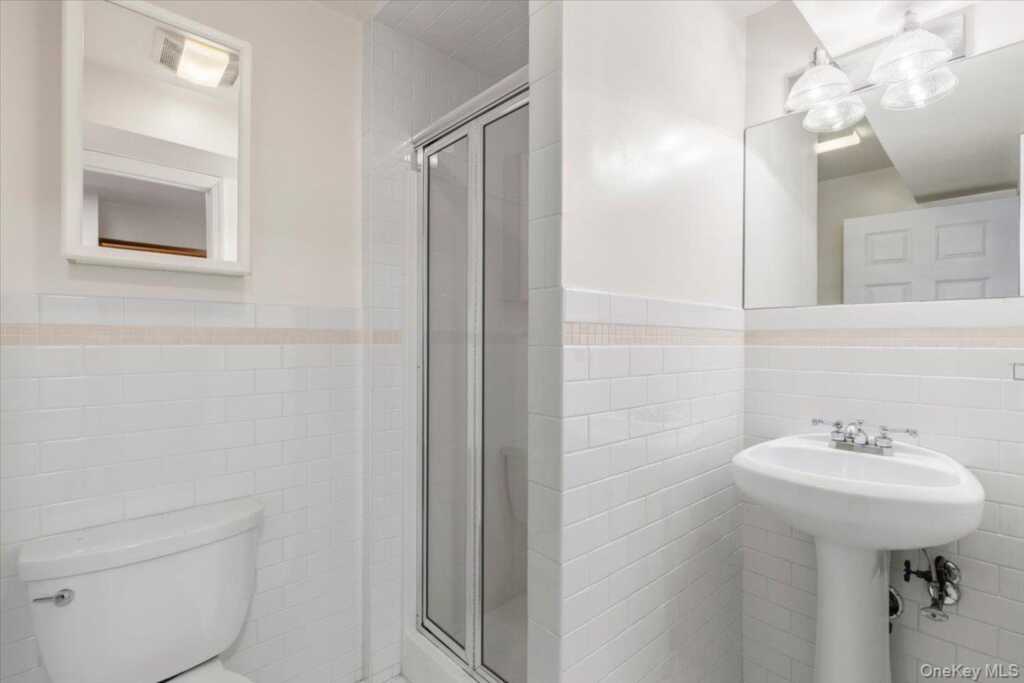 60 Haviland Lane, White Plains, NY 10605 - Photo 25 of 38