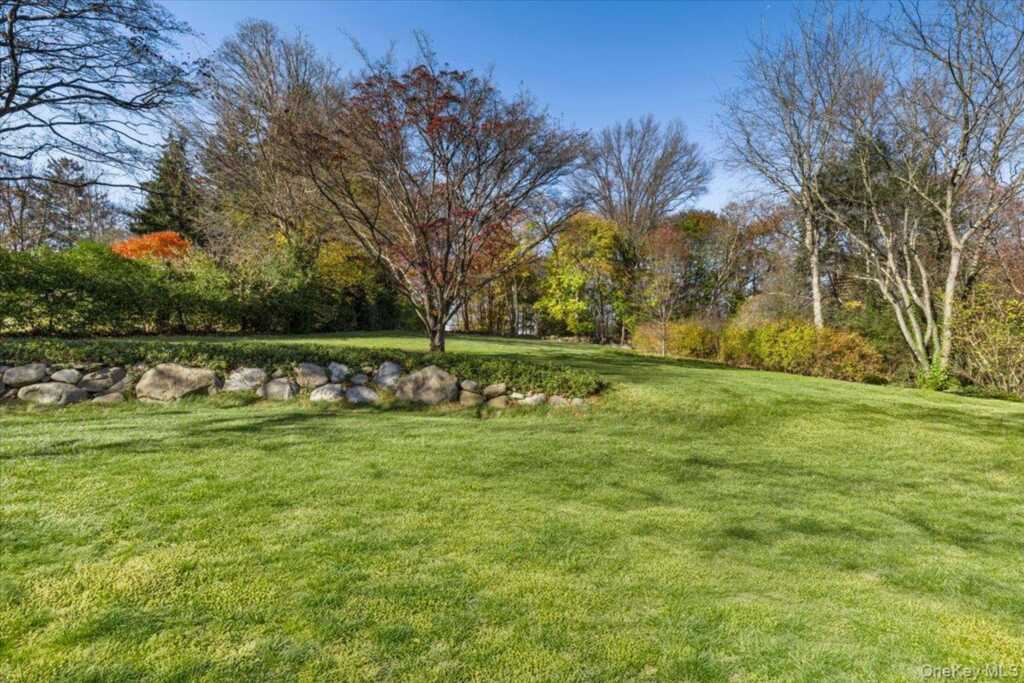 60 Haviland Lane, White Plains, NY 10605 - Photo 32 of 38