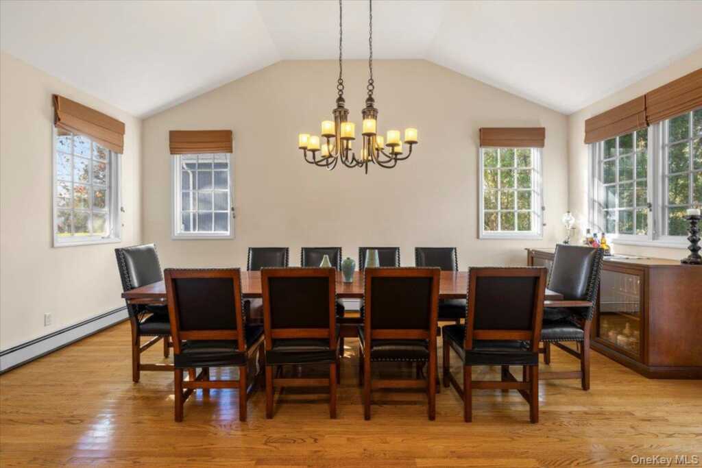 60 Haviland Lane, White Plains, NY 10605 - Photo 9 of 38