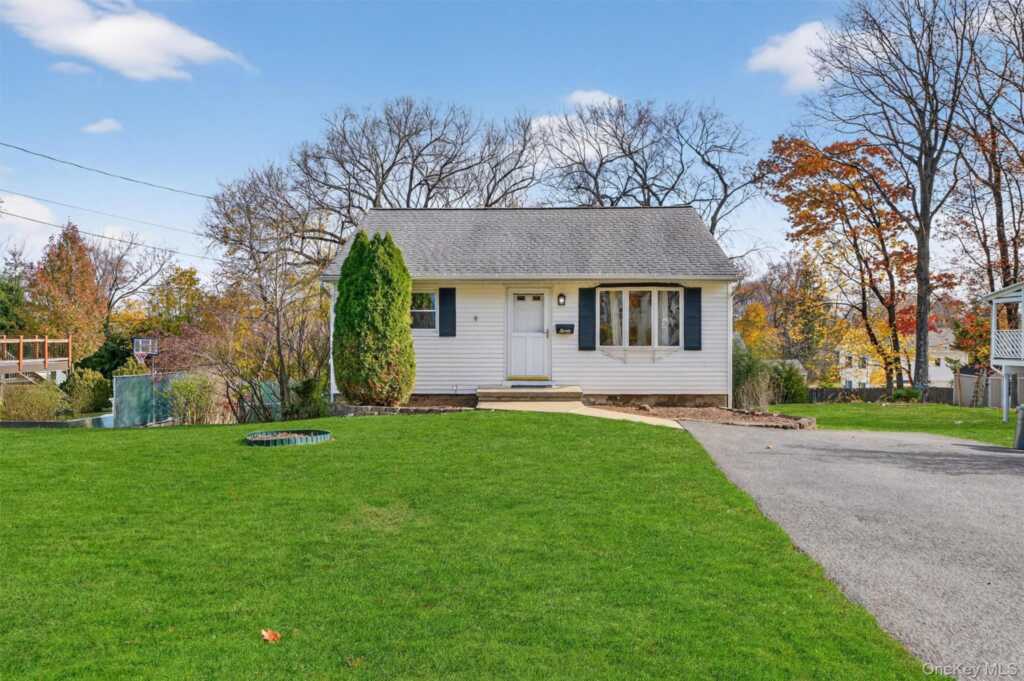 30 Lexow Avenue, Nanuet, NY 10954