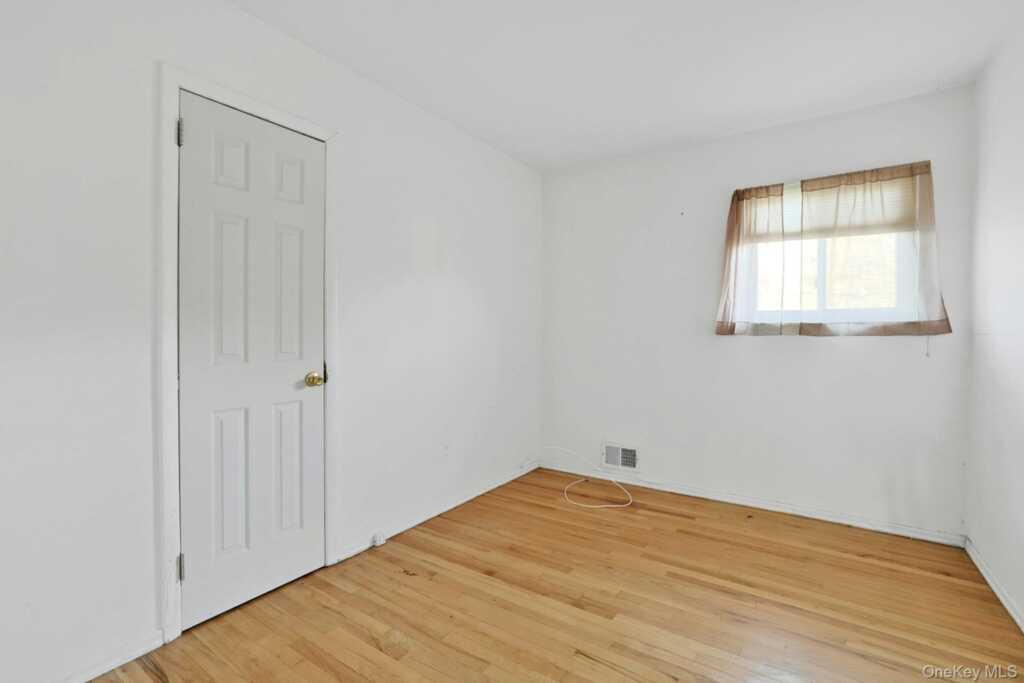 15 Kenwood Lane, New City, NY 10956 - Photo 16 of 28